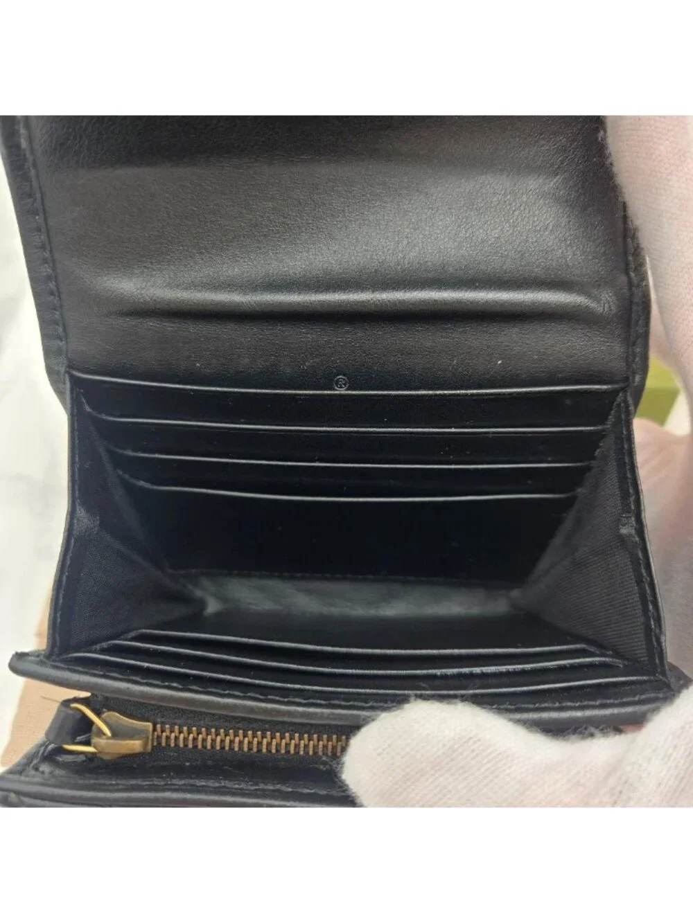 Gucci Fold Wallet GG Marmont Quilted Black